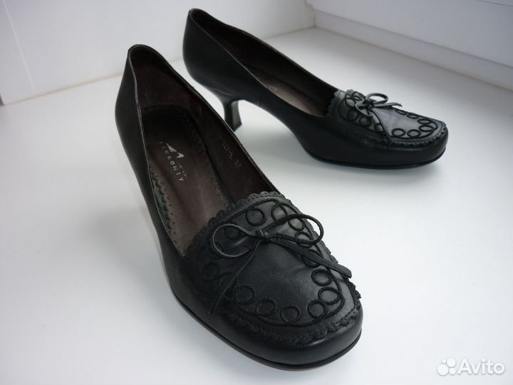 Туфли женские Berkonty натуральная кожа 37 р-р