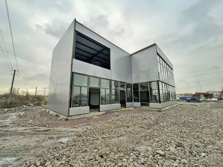 Склад/магазин/баня 420 м2