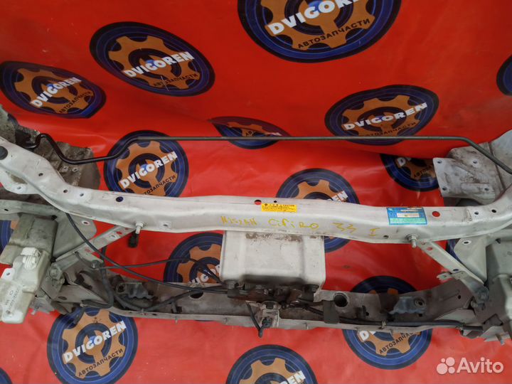 Рамка радиаторов Nissan Primera P12