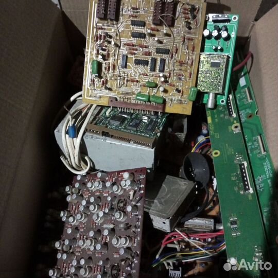 Коробка электроники