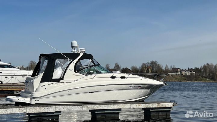 Моторная яхта Sea Ray 355