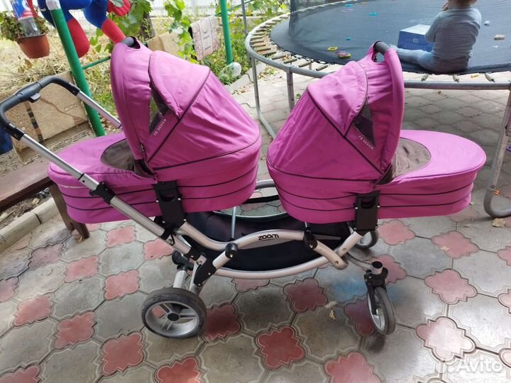 Коляска для двойни