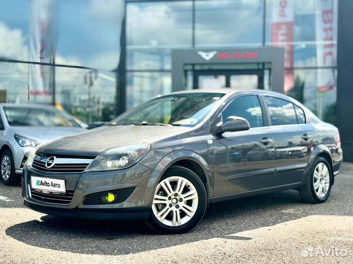 Opel Astra 1.6 AMT, 2011, 196 102 км