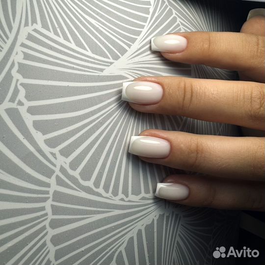 Маникюр и педикюр гель лак