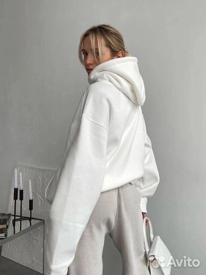 Женский костюм