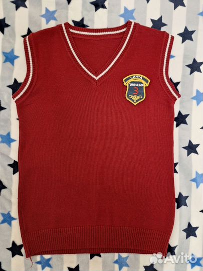 Жилет бордовый школьный