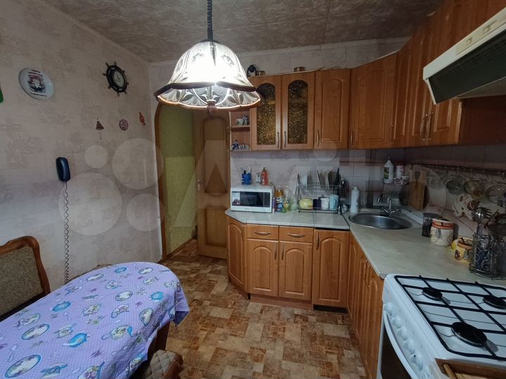 2-к. квартира, 53 м², 4/10 эт.