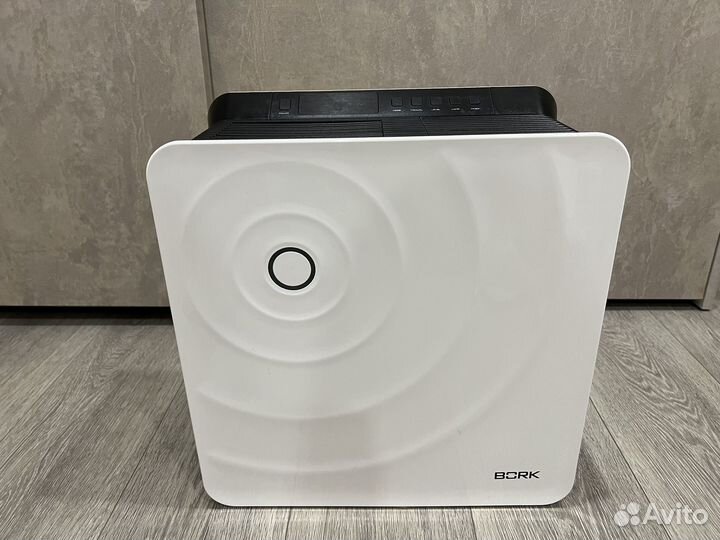 Мойка воздуха и увлажнитель Bork