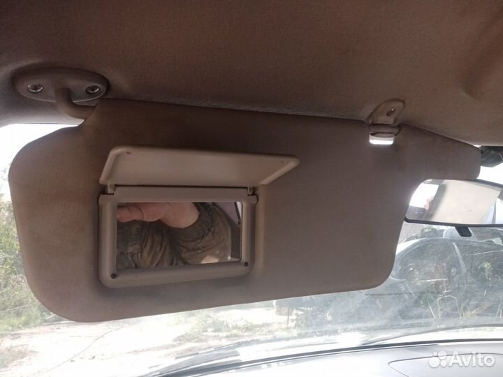 Козырек солнцезащитный Mazda 323 BJ