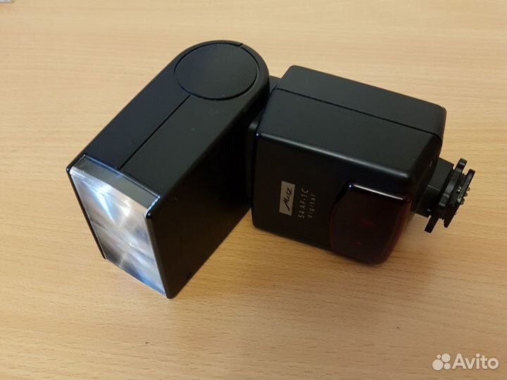 Вспышка Metz mecablitz 54 AF-1 (Canon)