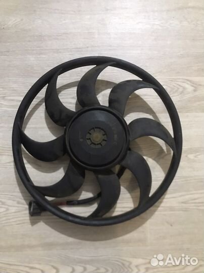 Вентилятор радиатора Ford Focus 3 2011-2015