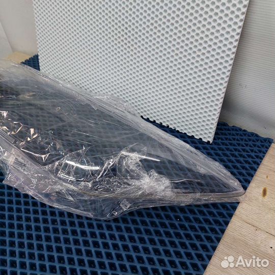 Стекла фар Toyota Camry 55