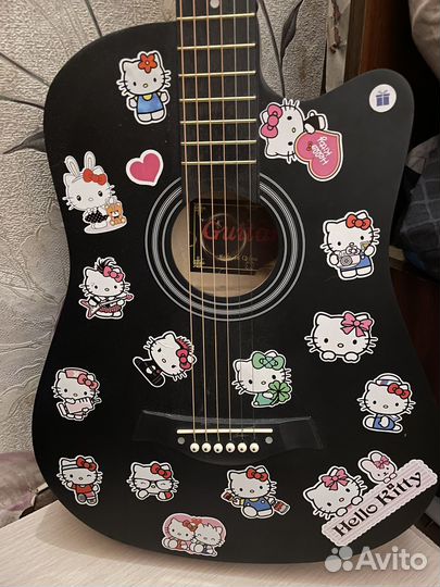 Акустическая гитара