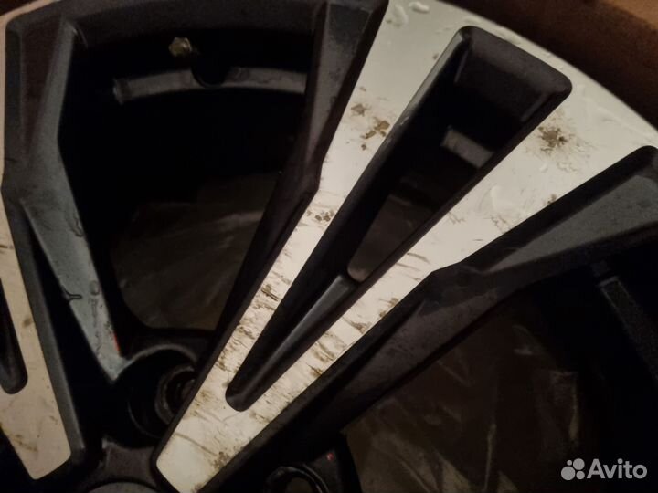 Диск Nissan Qashqai r18