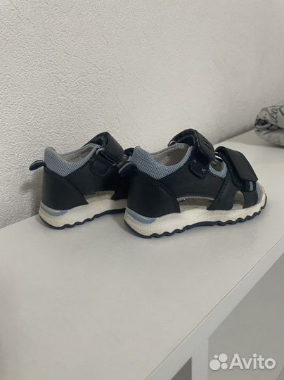 Сандали для малыша