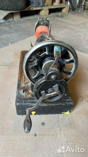 Швейная машинка ручная