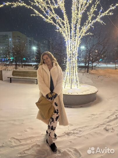 Шуба из эко меха белая длинная