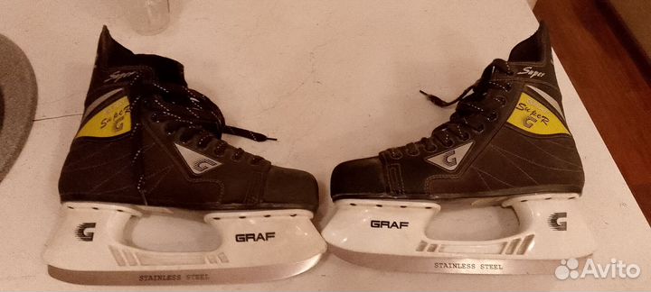 Коньки хоккейные