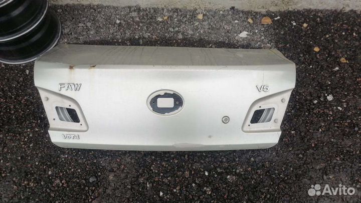 Крышка багажника фав в5