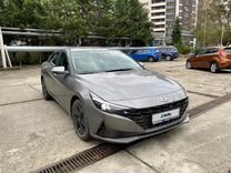 Hyundai Elantra 2.0 AT, 2021, 17 000 км, с пробегом, цена 2 535 000 руб.