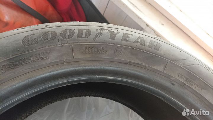 Goodyear EfficientGrip Performance 2 225/50 R17 98
