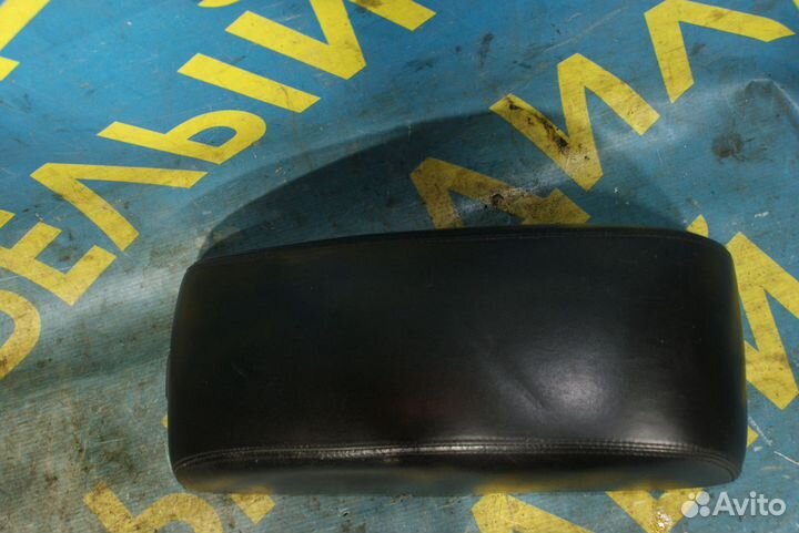 Подлокотник Infiniti Q45