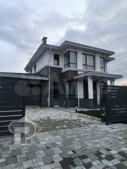 Коттедж 180 м² на участке 14,3 сот.
