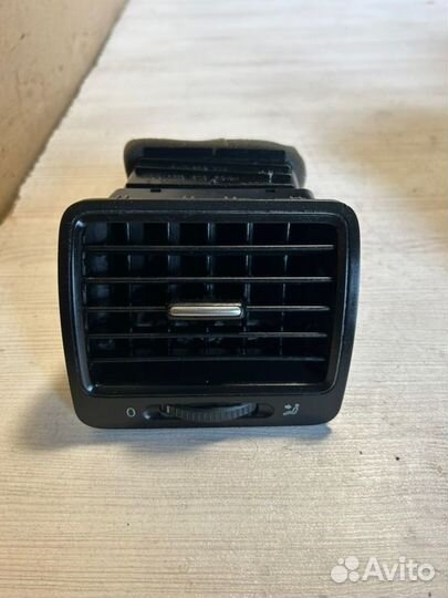 Дефлектор передний правый Volkswagen Golf 5 BSE