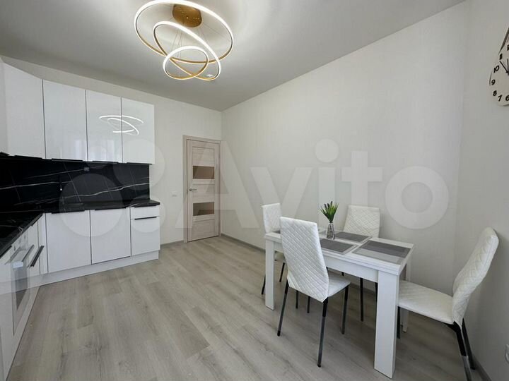 2-к. квартира, 55 м², 7/11 эт.