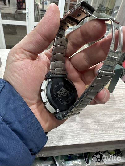 Часы casio pro trek