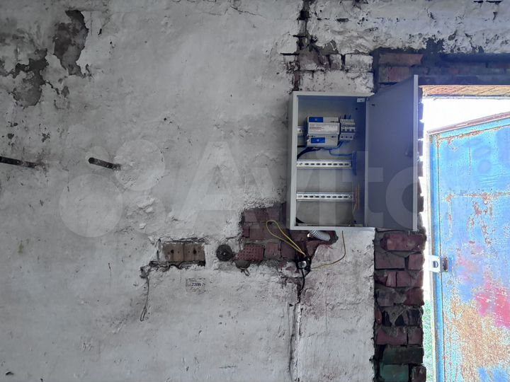 Гараж, > 30 м²