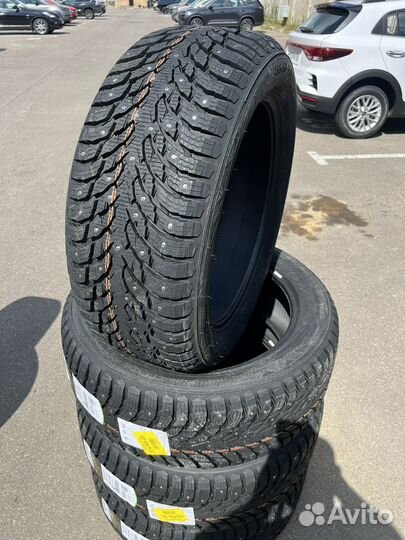 Ikon Tyres Autograph Ice 9 SUV 265/45 R21