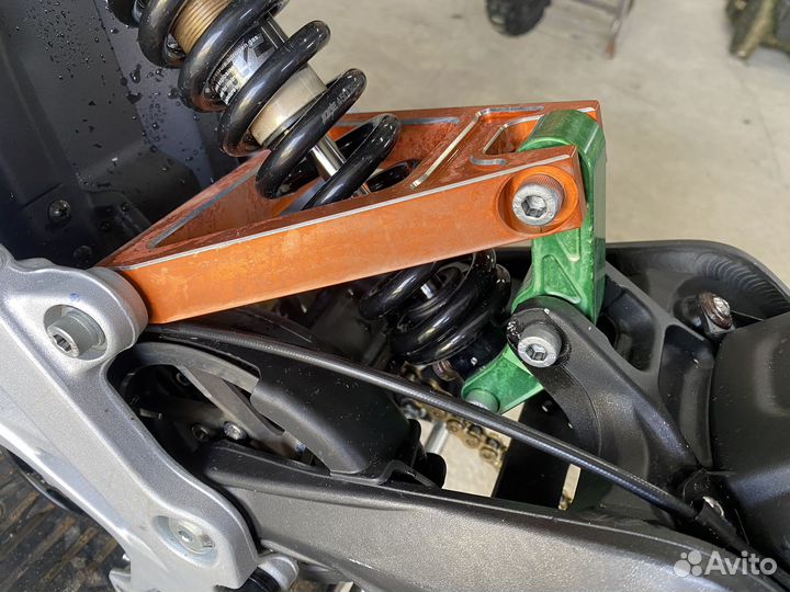 SUR-RON Light Bee X Silver