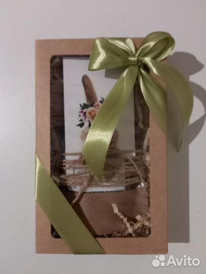 Подарок коллеге на 8 марта корпоративный