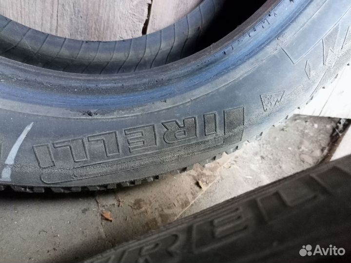 Pirelli Winter Ice Plus 3 195/60 R15