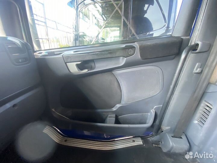 Дверь передняя правая Scania 5-series