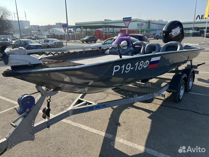 Лодка Bass Tracker Pro Team 175 TXW