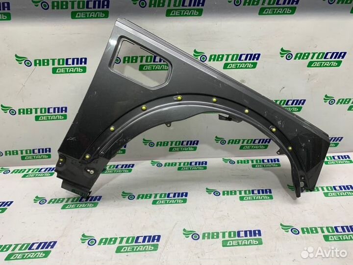 Крыло переднее правое Land Rover Discovery 3