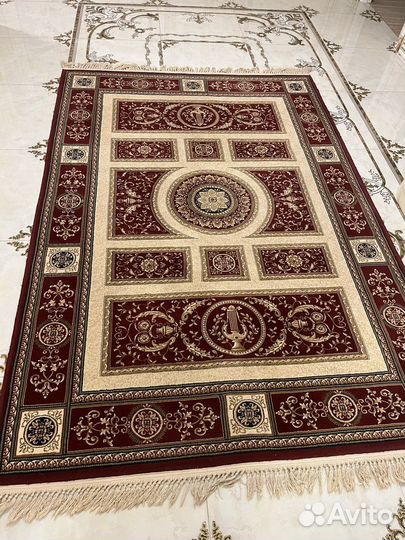 Ковер шерстяной