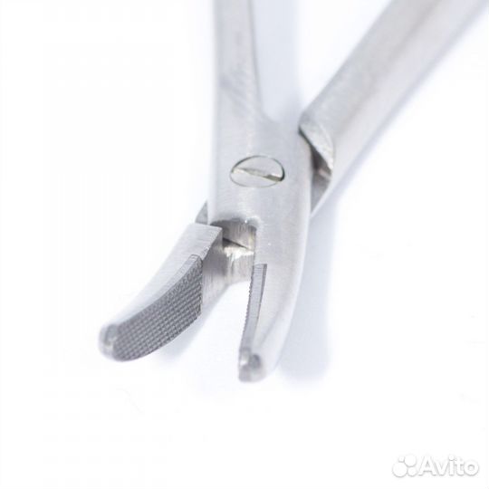 Иглодержатель Кастровьехо