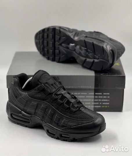 Nike Air Max 95 Triple Black