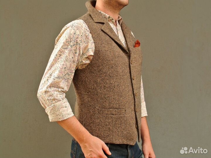 Твидовый жилет