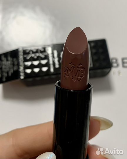 Kat von d помада новая