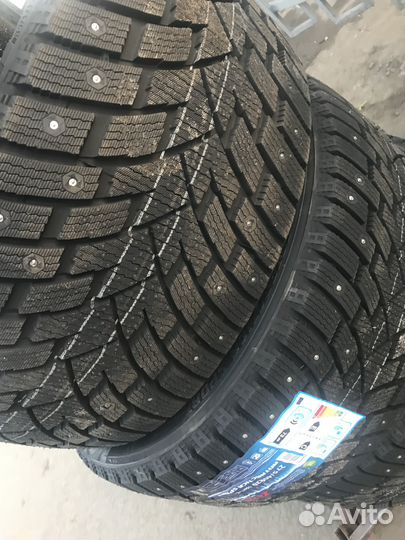 Zeta Antarctica Sport 315/35 R20 и 275/40 R20