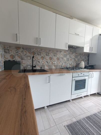 2-к. квартира, 65 м², 2/3 эт.