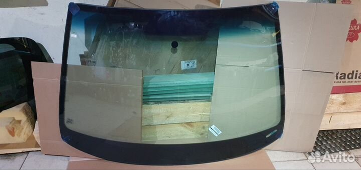 Ветровое стекло Skoda Octavia 2 (A5) рестайлинг