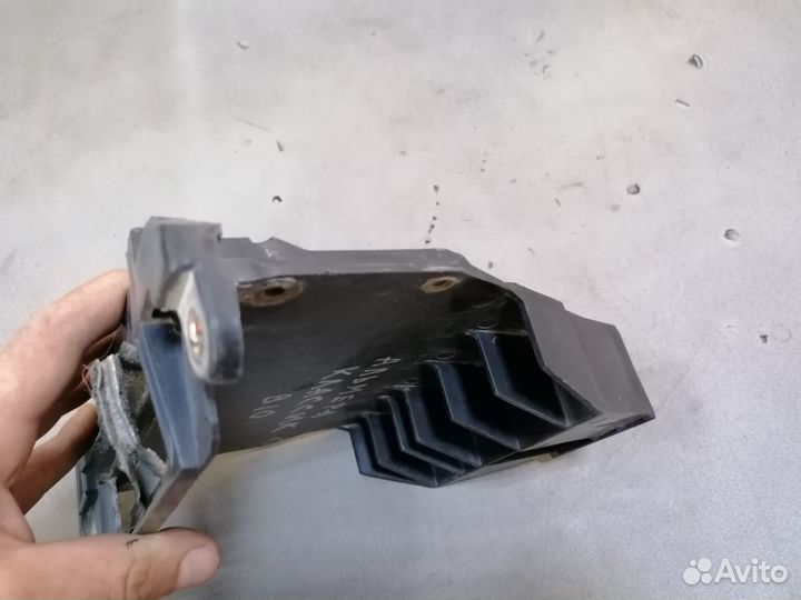 Кронштейн крепление эбу Nissan Almera Classic B10