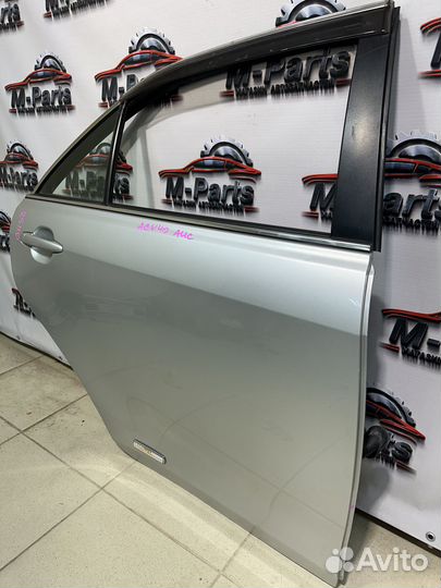 Задняя правая дверь на Toyota camry 40