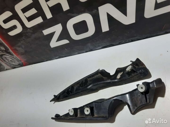 Накладка под лобовое стекло Renault Megane 2