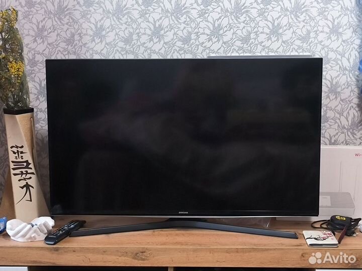 Телевизор Samsung SMART tv